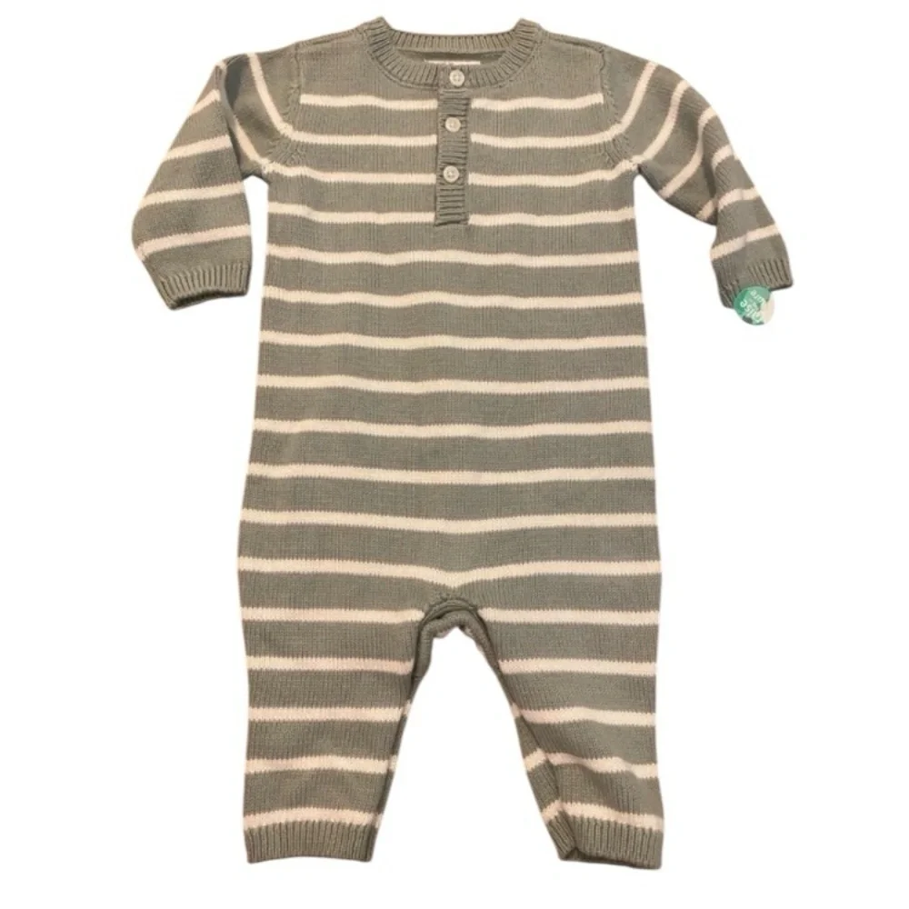 One Piece Onesie organic cotton Gray white striped New size 3 month 😊